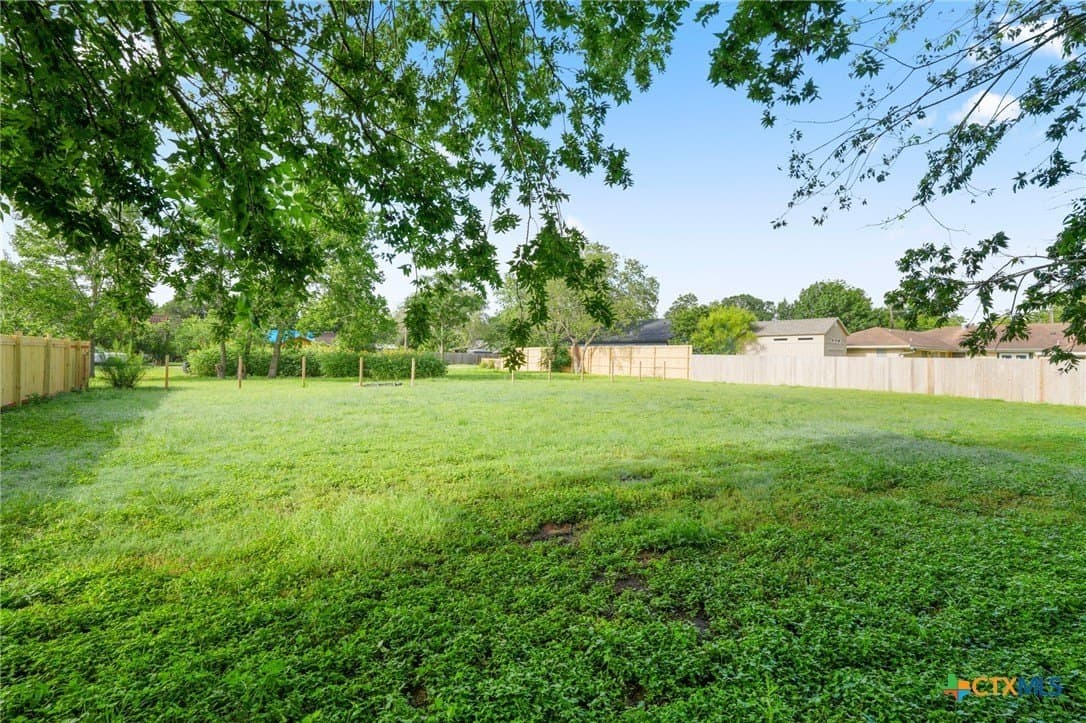 0.48 acres in Caldwell County - photo 11