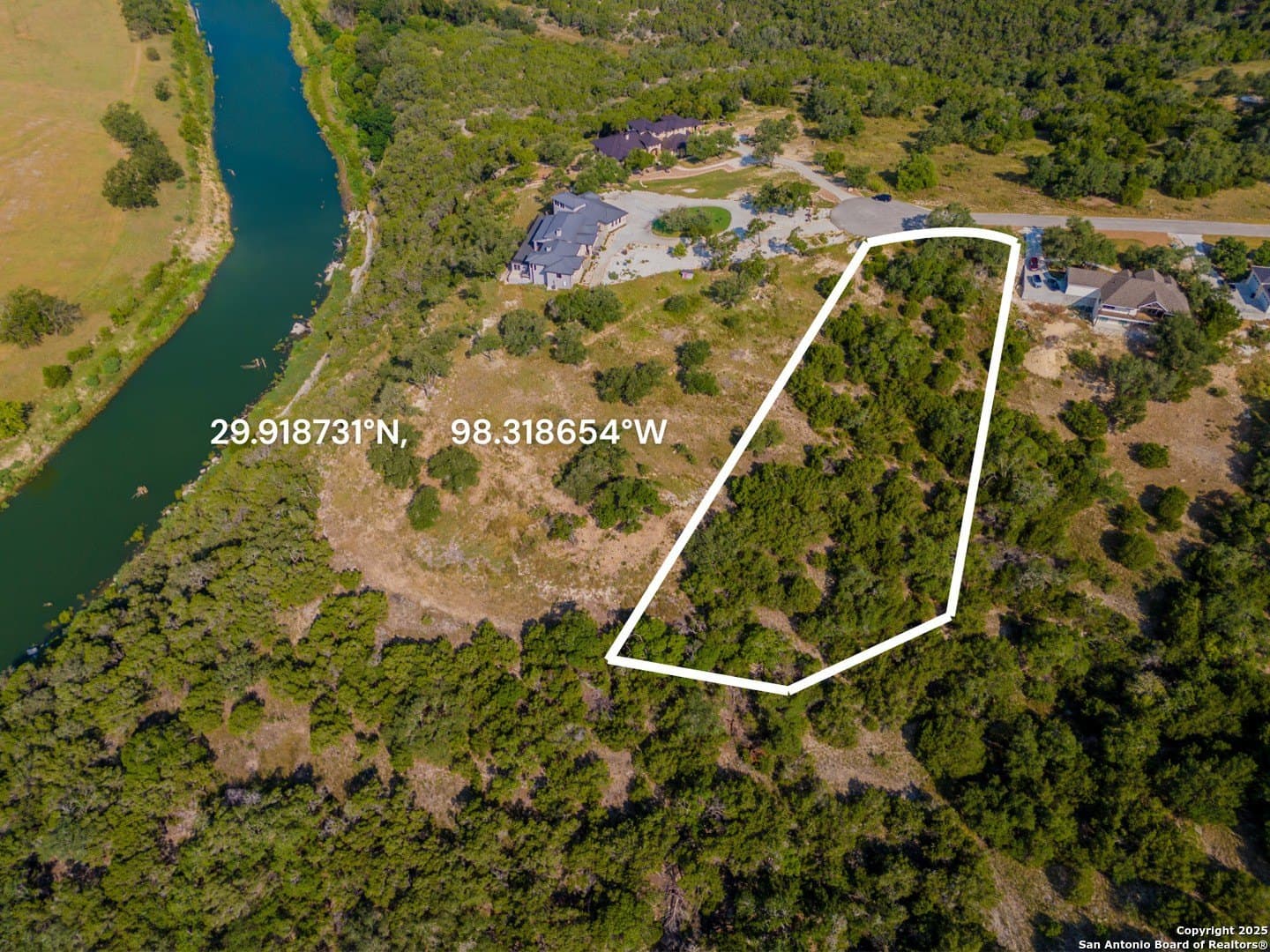 2.17 acres in Comal County - photo 6