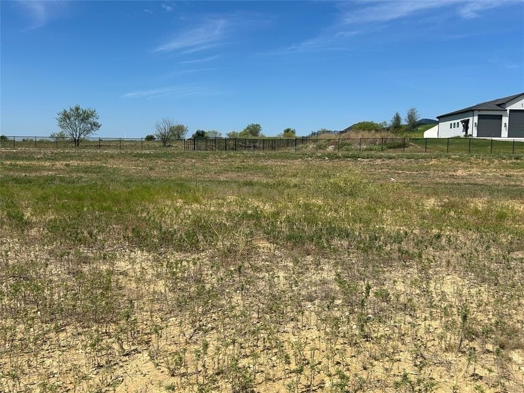 2.03 acres in Parker County gallery image 4