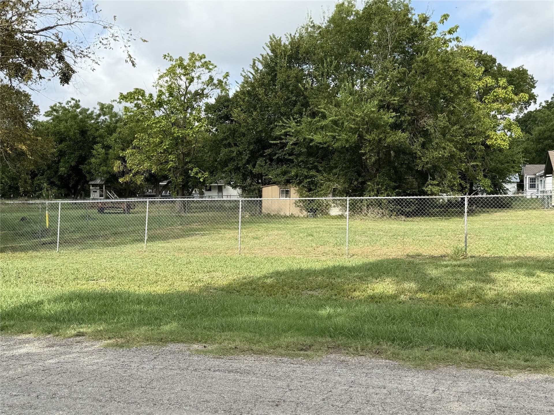 0.23 acres in Navarro County gallery image 4