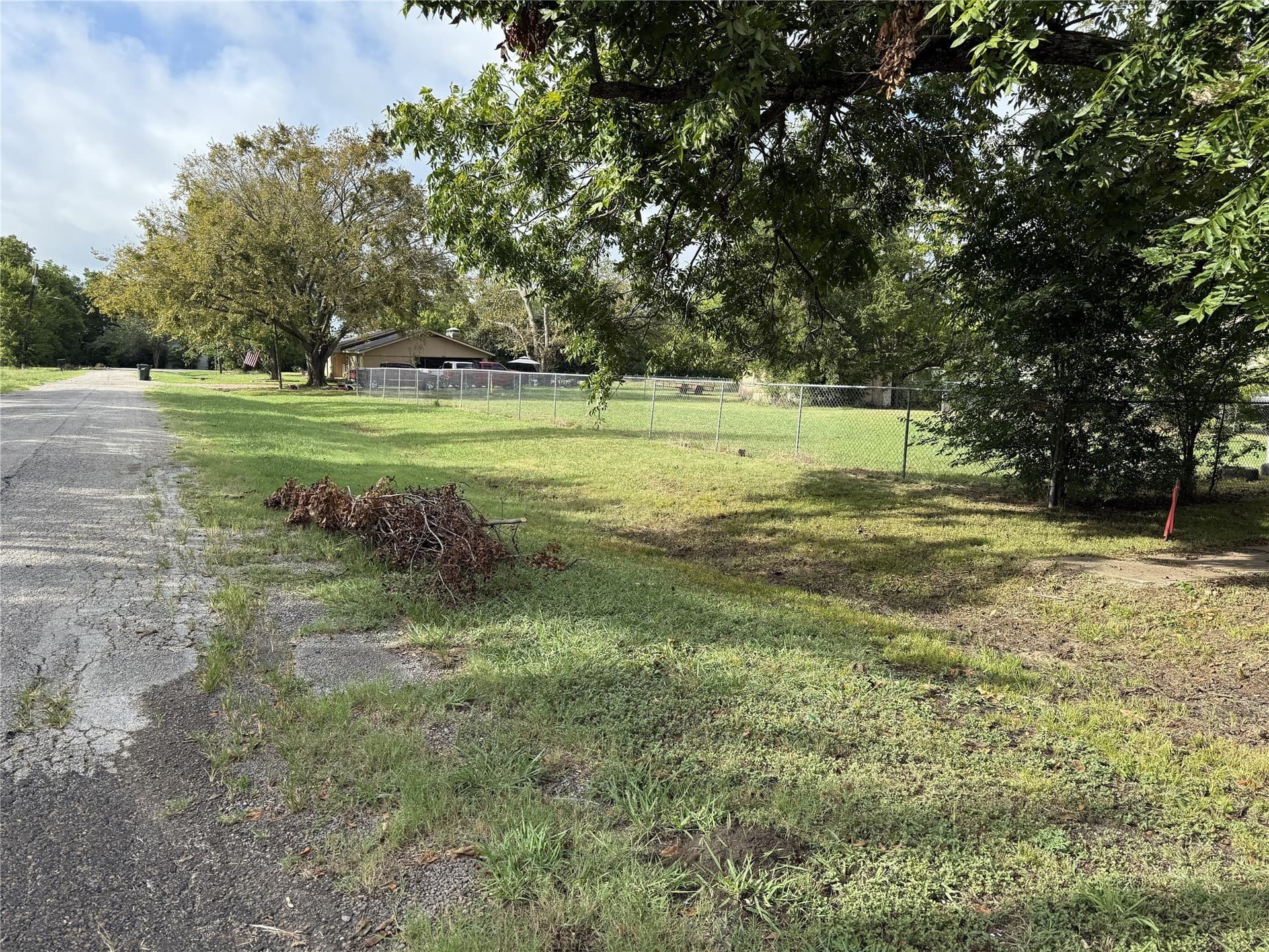 0.23 acres in Navarro County - photo 9