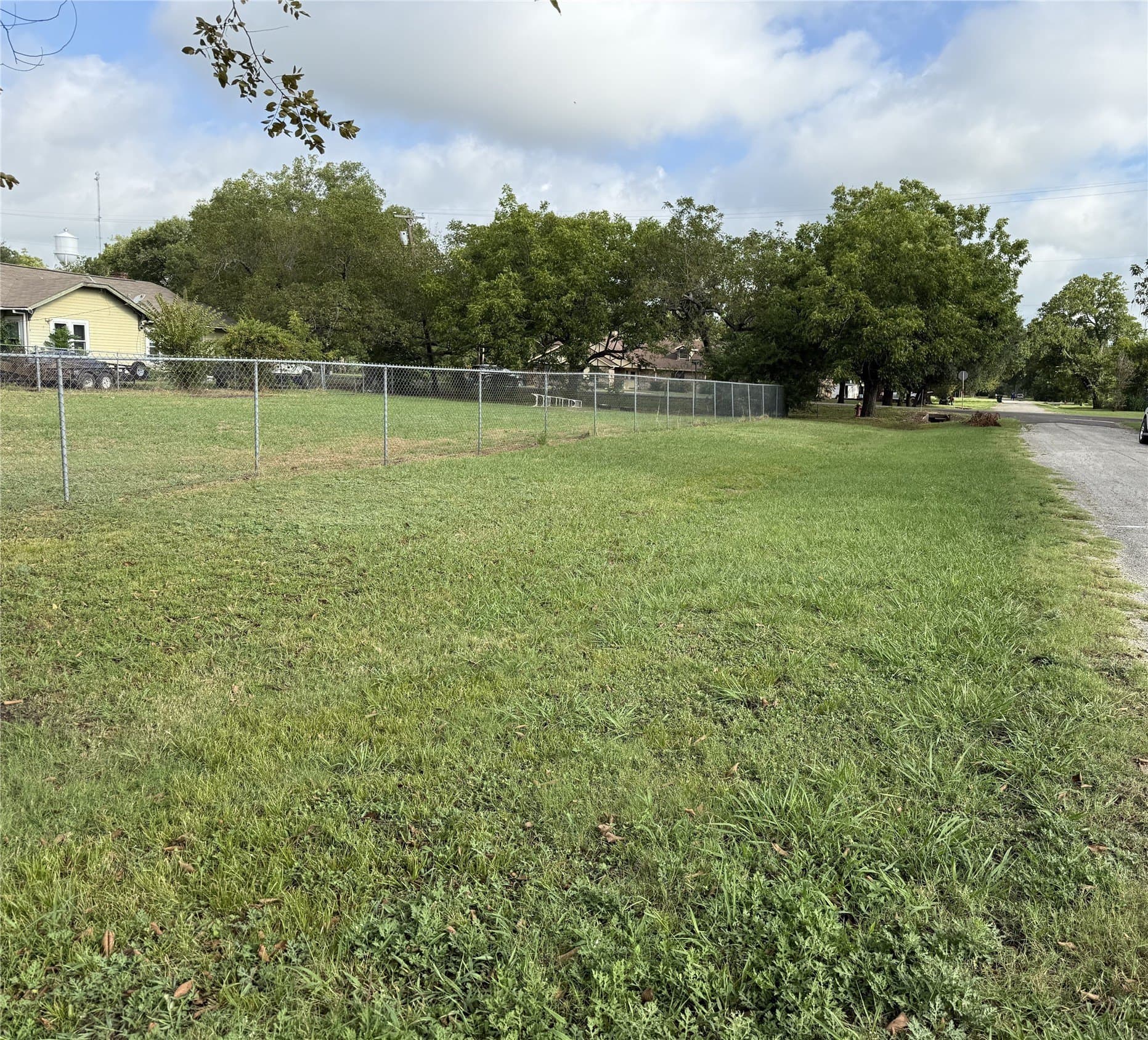 0.23 acres in Navarro County gallery image 2