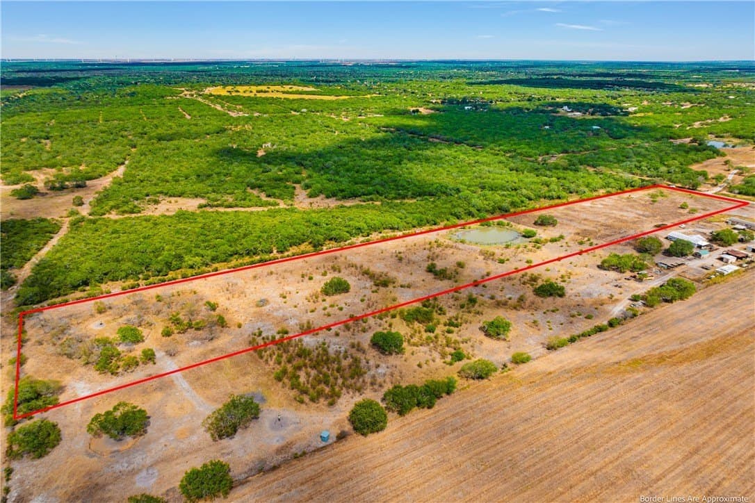 9 acres in Nueces County