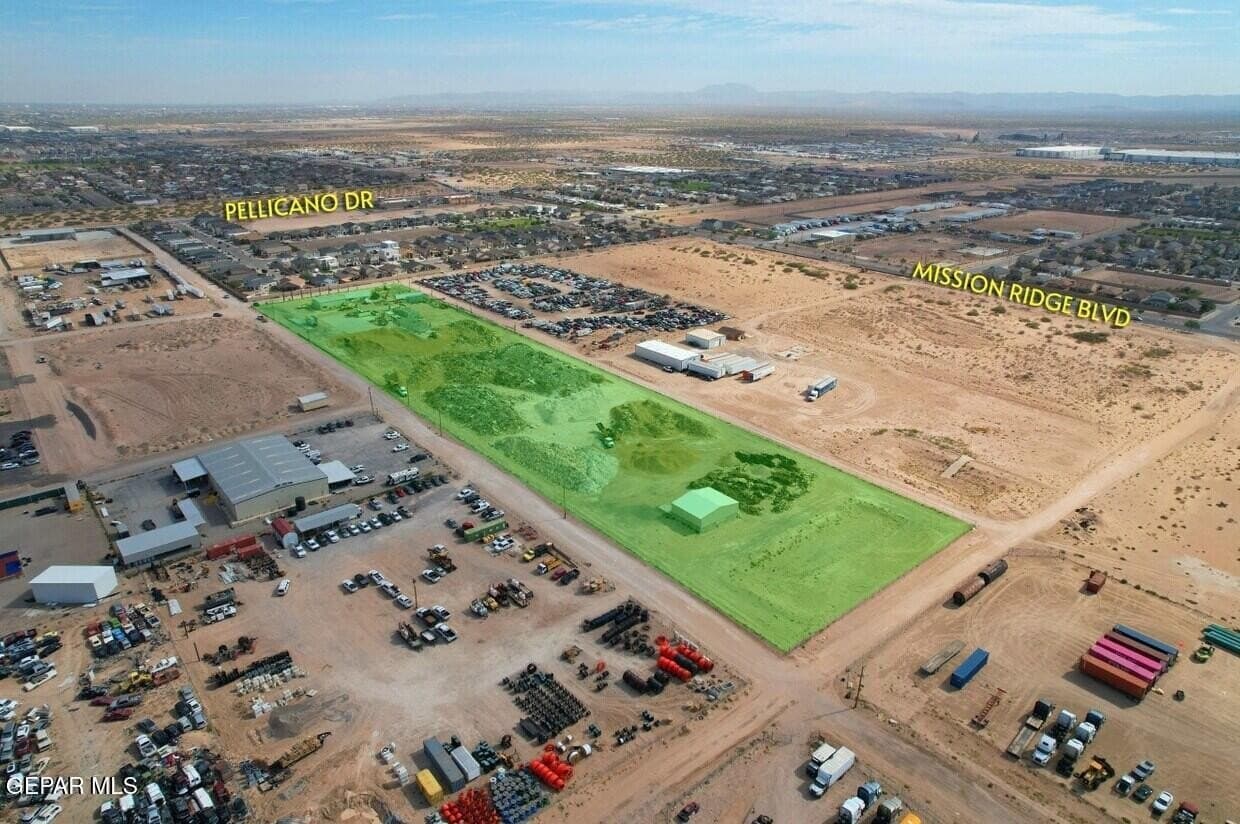 10 acres in El Paso County