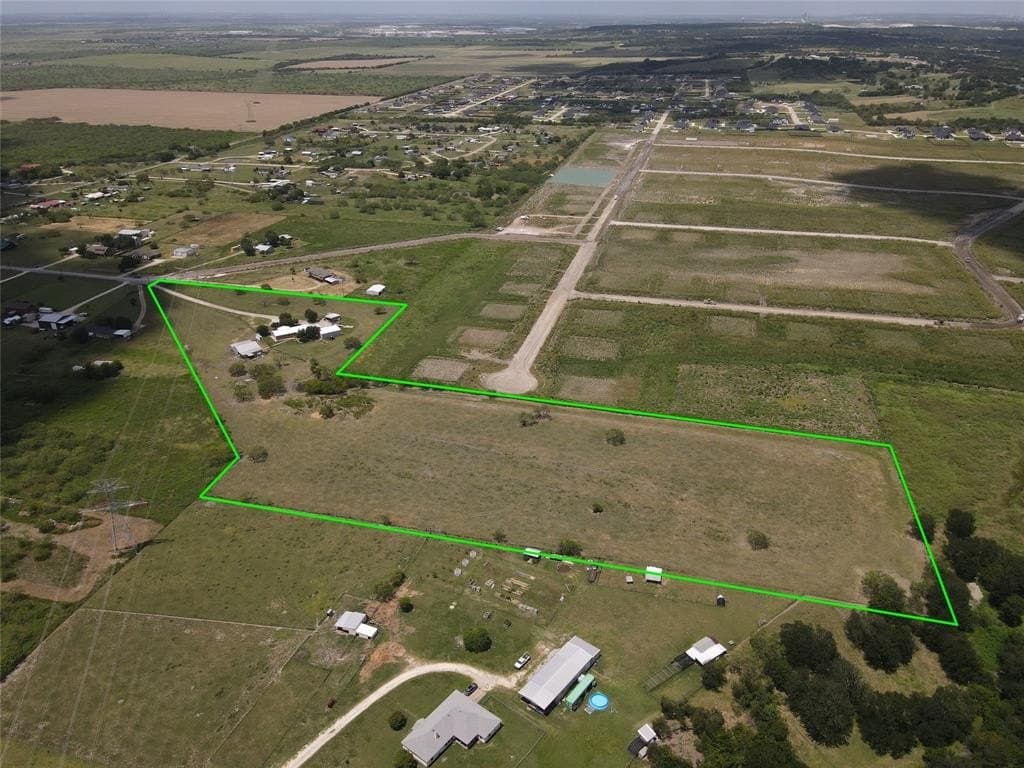 12.84 acres in Ellis County gallery image 2