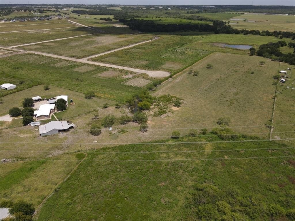 12.84 acres in Ellis County gallery image 3