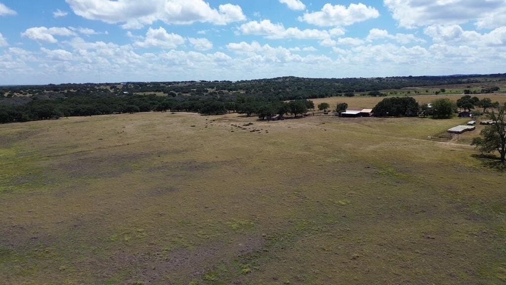 28 acres in Gillespie County - photo 4