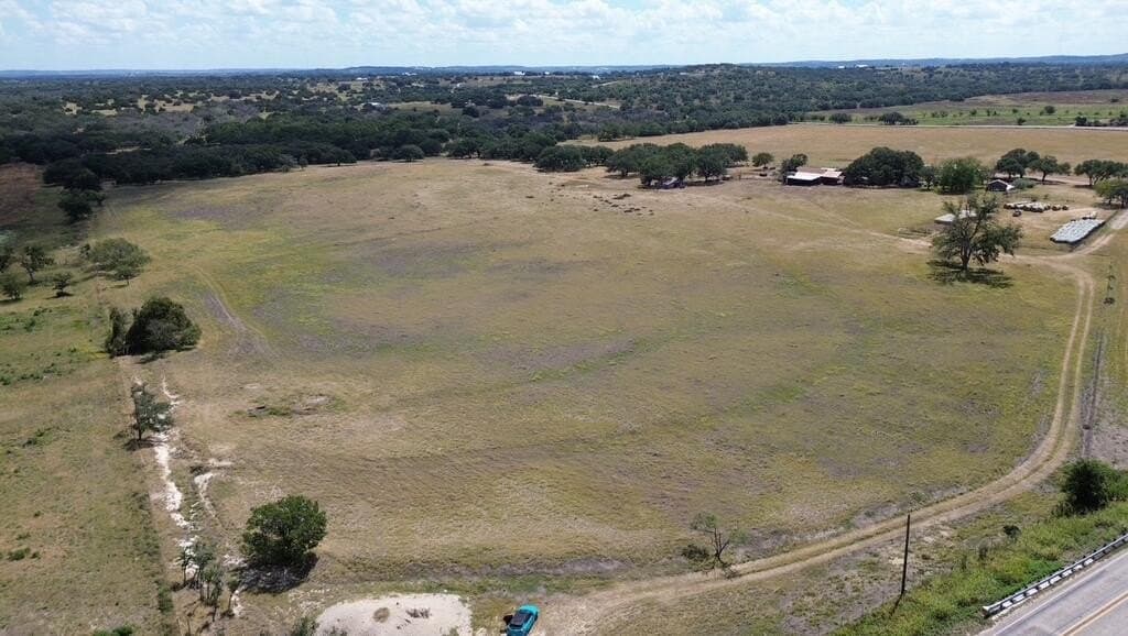 28 acres in Gillespie County - photo 3