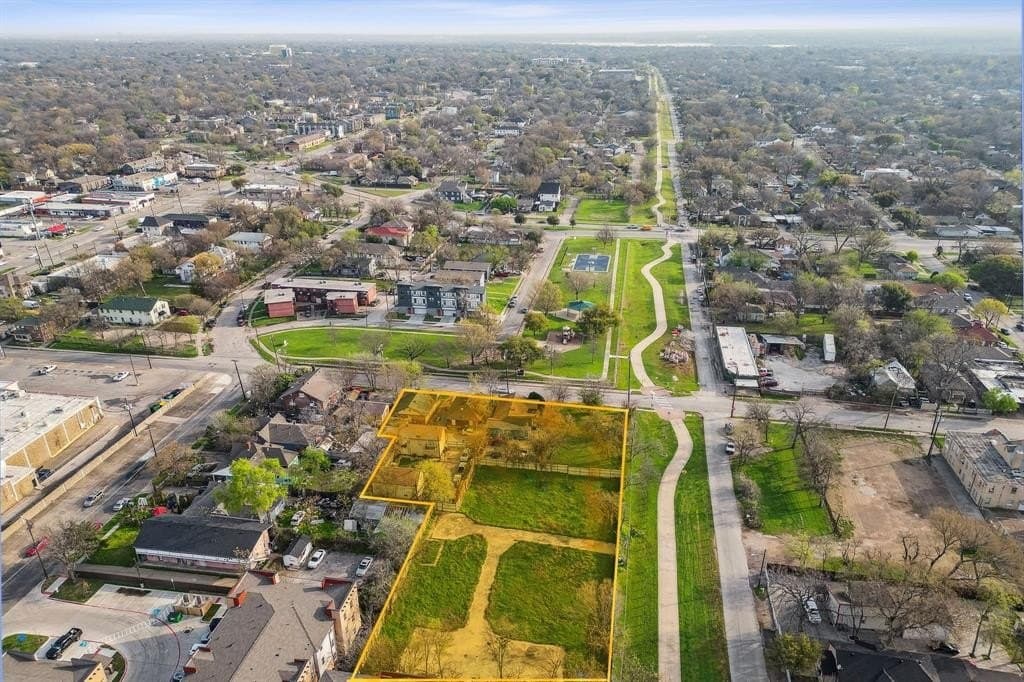 1.31 acres in Dallas County featured view