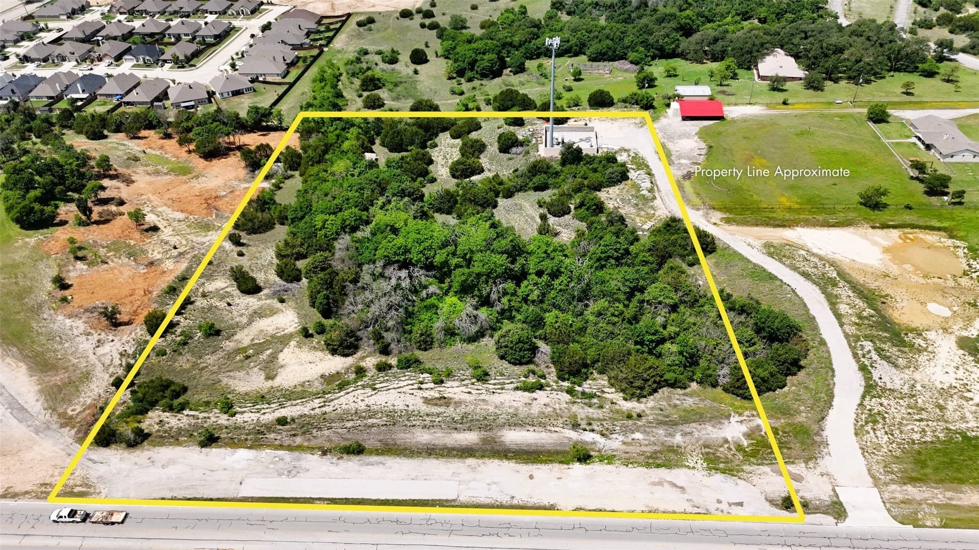 5.61 acres in Parker County