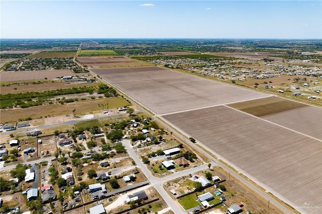 0.5 acres in Hidalgo County - photo 8