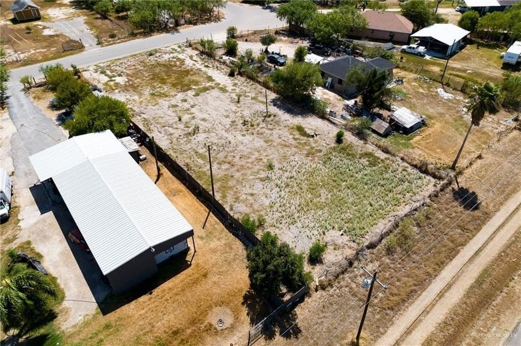 0.5 acres in Hidalgo County - photo 6