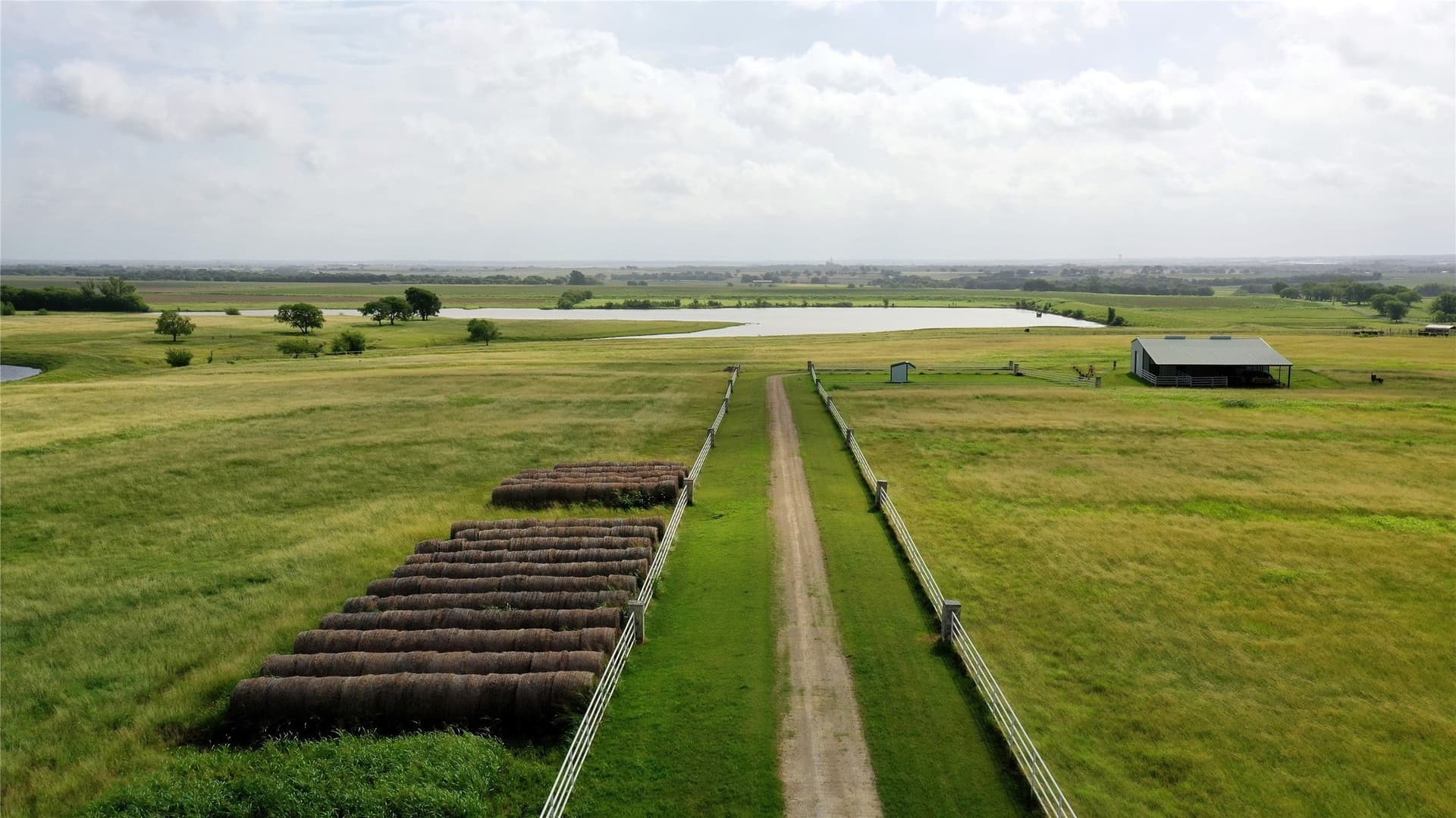 208.75 acres in Hill County gallery image 3