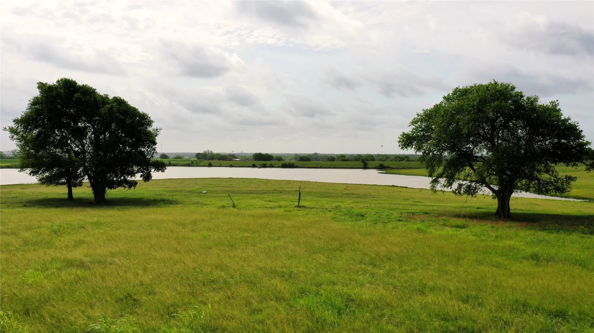 208.75 acres in Hill County featured view