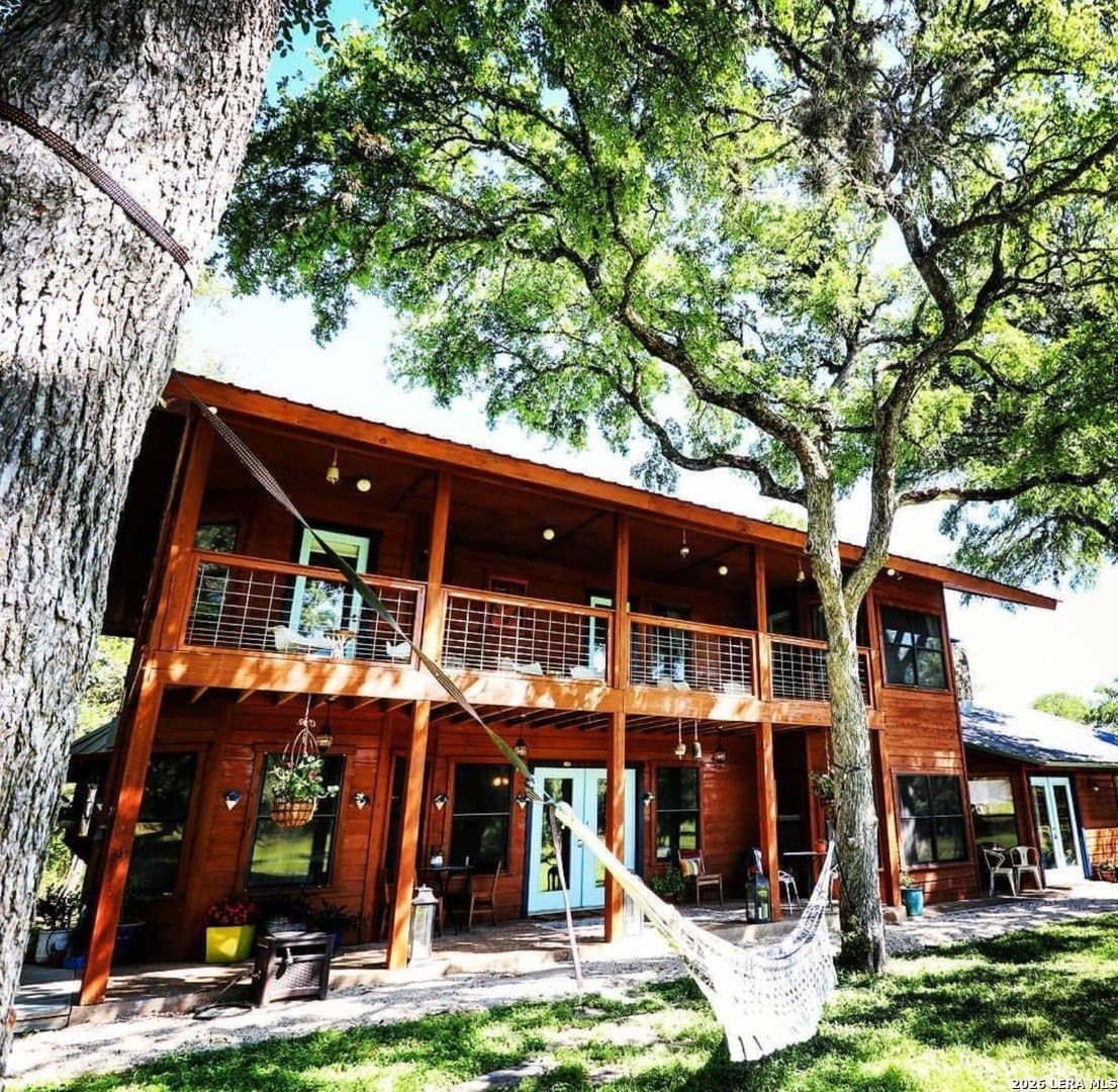 10.21 acres in Hays County