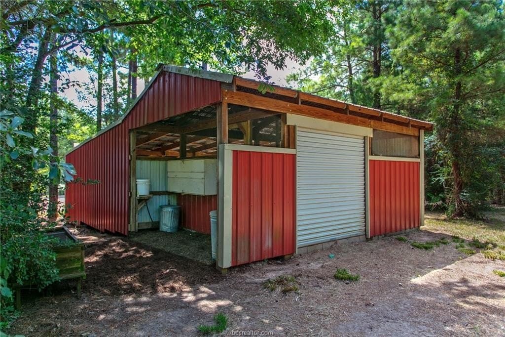 10.01 acres in Grimes County - photo 39