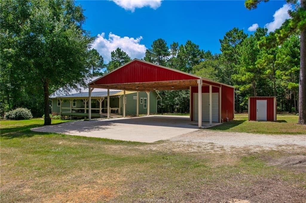 10.01 acres in Grimes County - photo 32