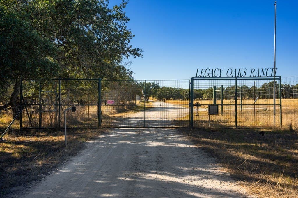 18.55 acres in Kimble County - photo 13