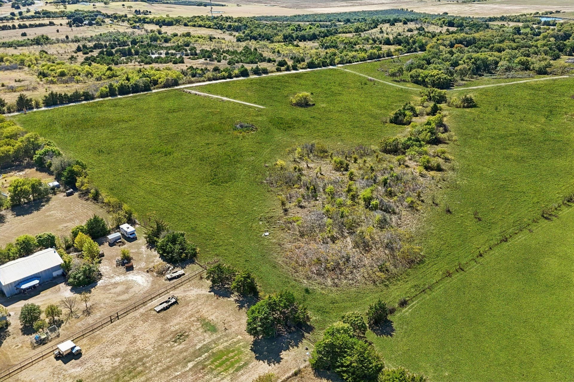 18.44 acres in Ellis County - photo 8