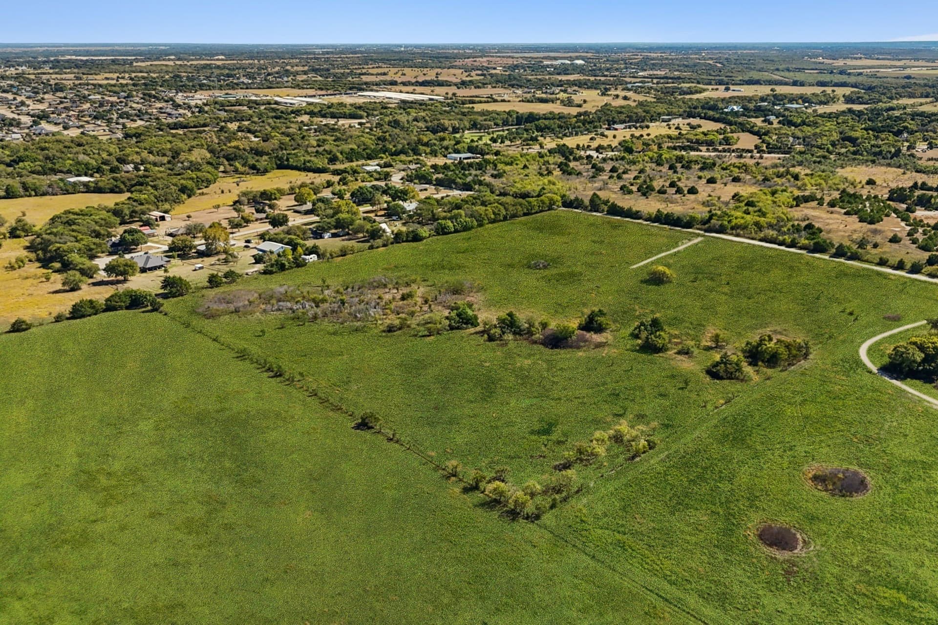 18.44 acres in Ellis County - photo 6