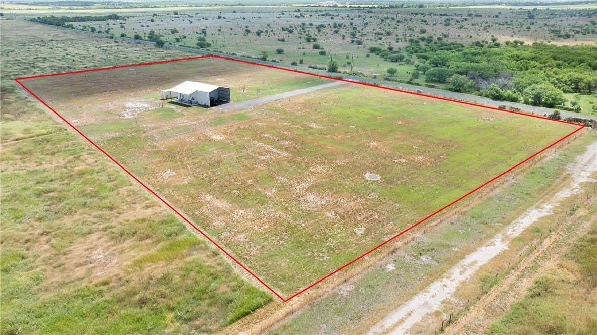 15 acres in Live Oak County - photo 4