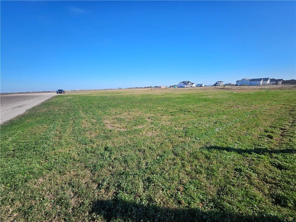 0.58 acres in San Patricio County - photo 4