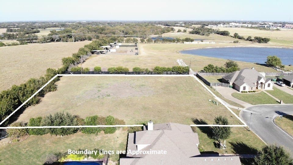 1.24 acres in McLennan County gallery image 2