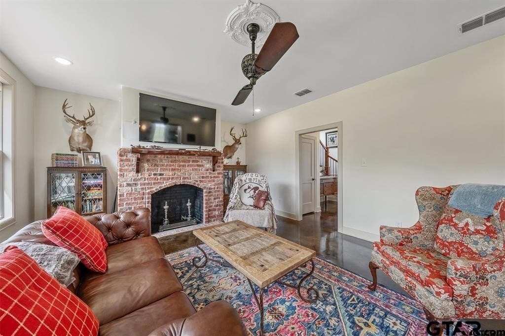 10 acres in Henderson County featured view