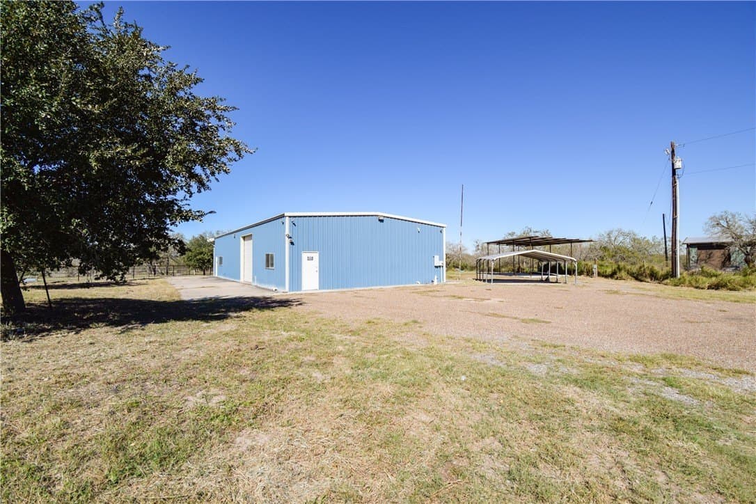 15 acres in San Patricio County - photo 39