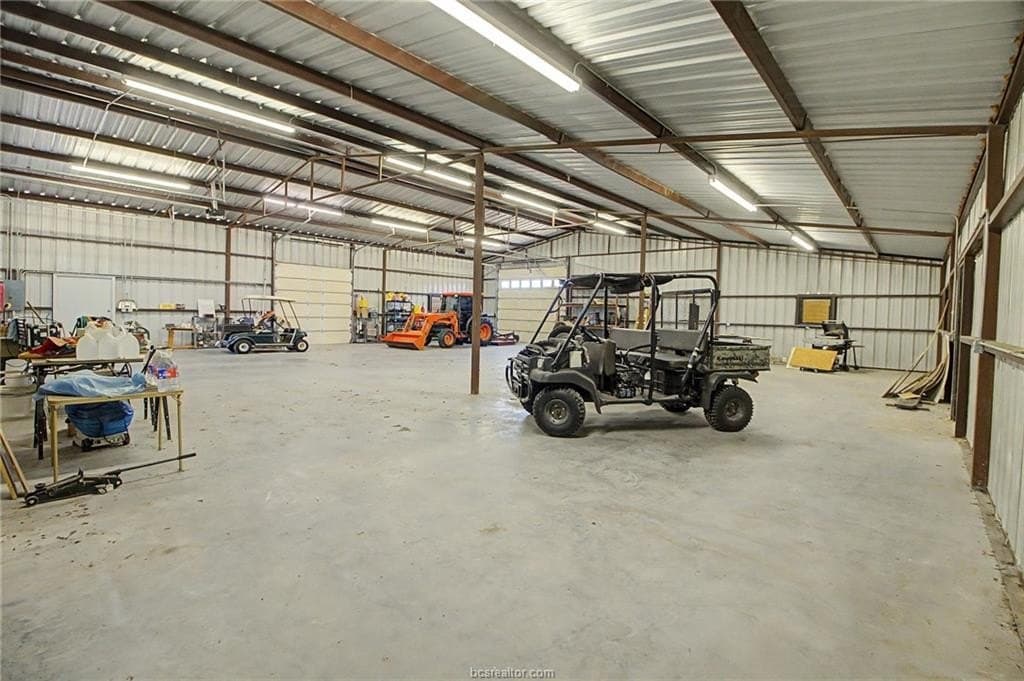 11.38 acres in Milam County - photo 10