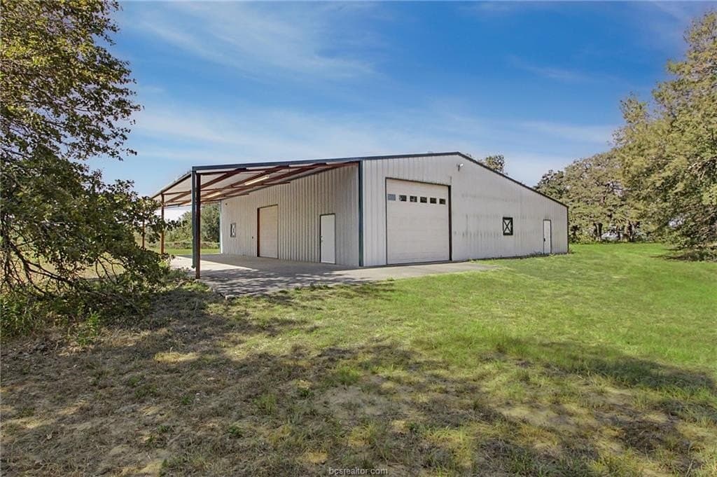11.38 acres in Milam County - photo 5