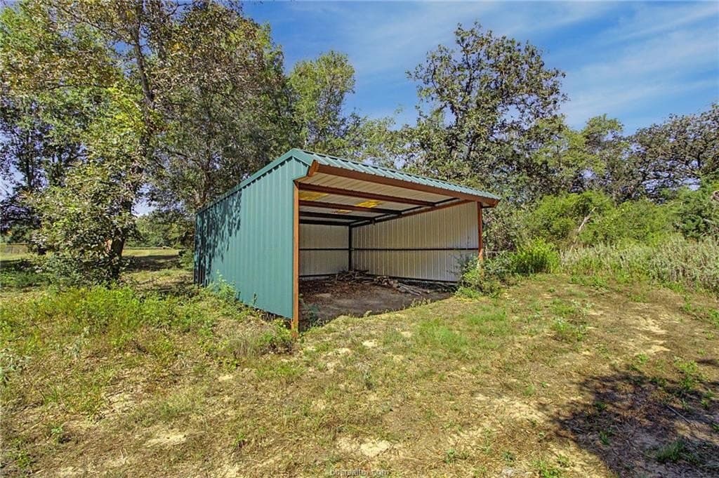 11.38 acres in Milam County - photo 32