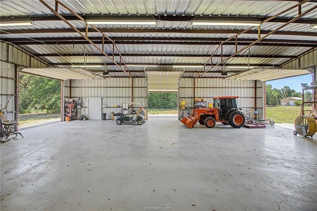 11.38 acres in Milam County - photo 9