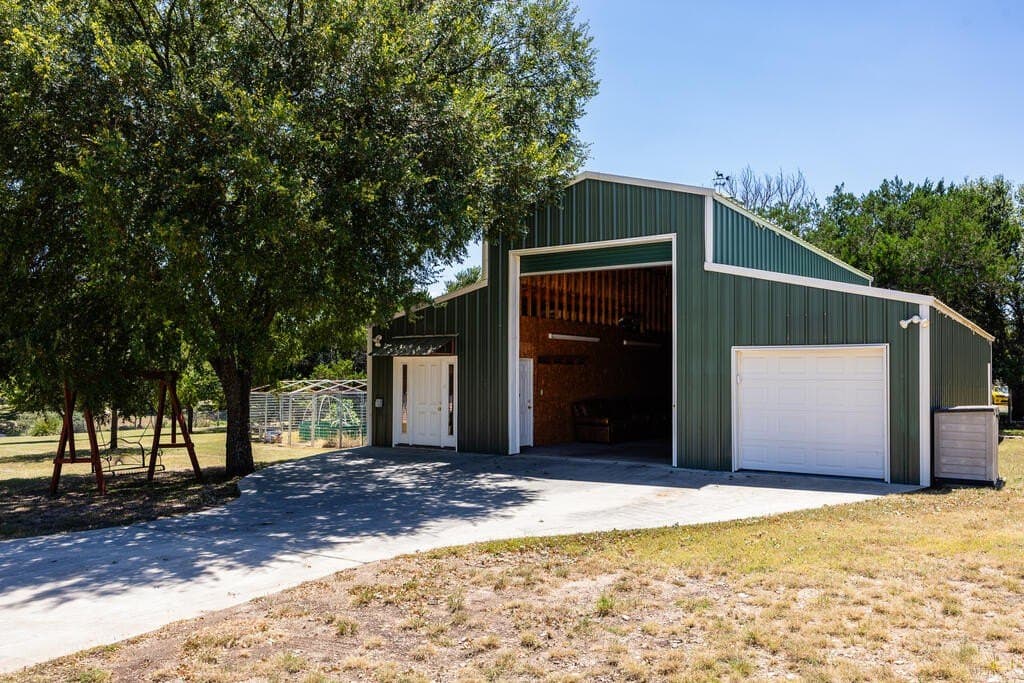 7.77 acres in Kerr County - photo 36