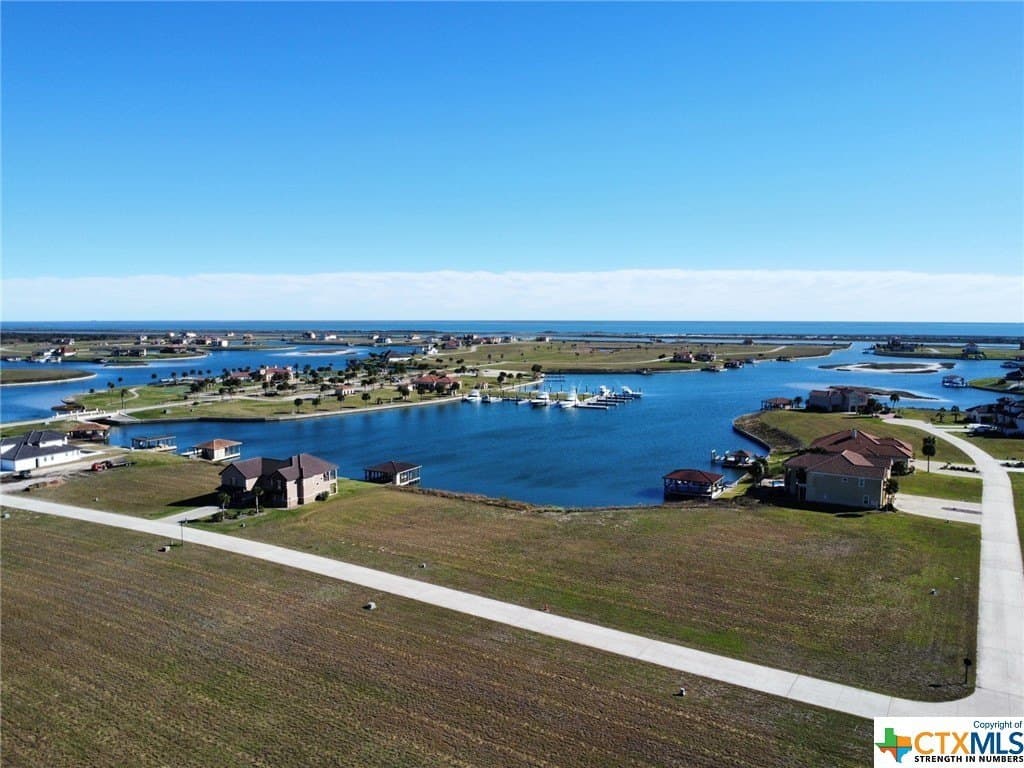 0.3 acres in Calhoun County gallery image 3