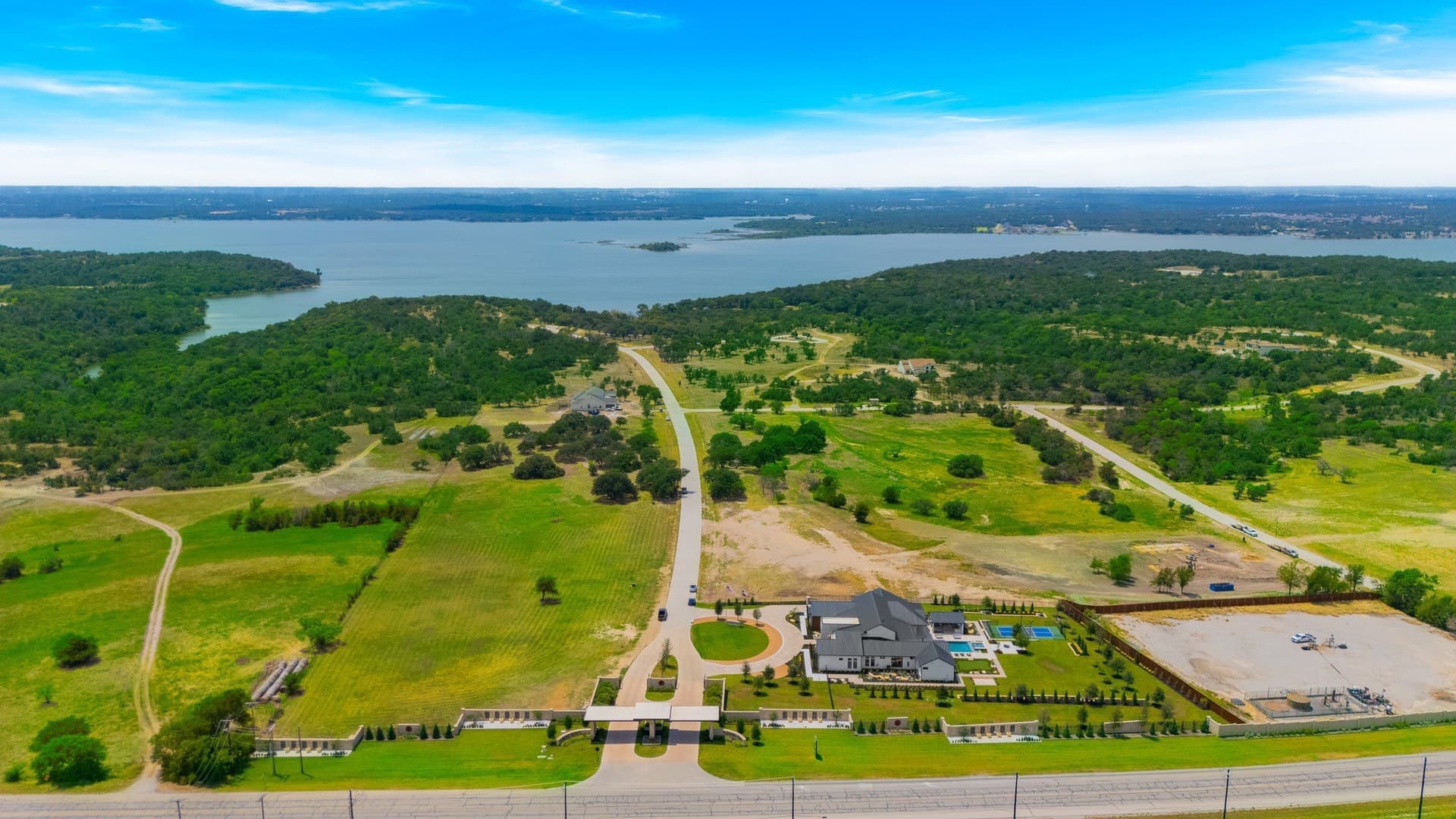 5.77 acres in Tarrant County