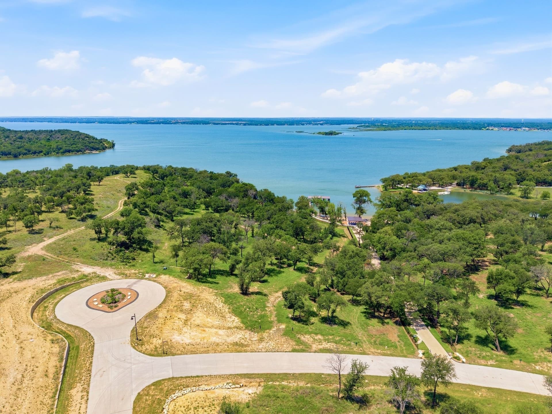 5.77 acres in Tarrant County - photo 2