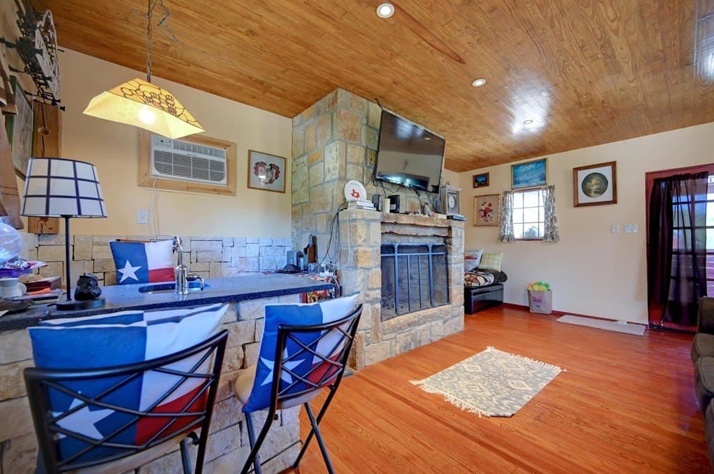 18.02 acres in Comal County - photo 32