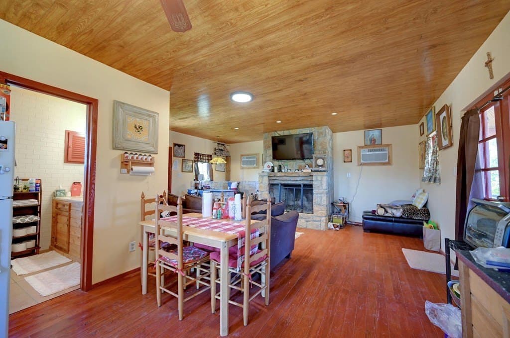 18.02 acres in Comal County - photo 33