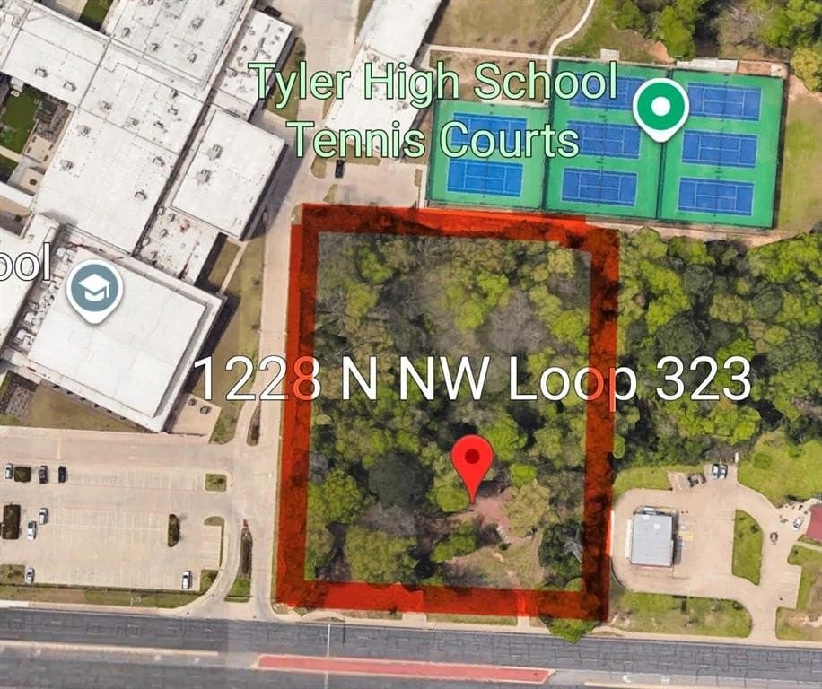 2.74 acres in Smith County