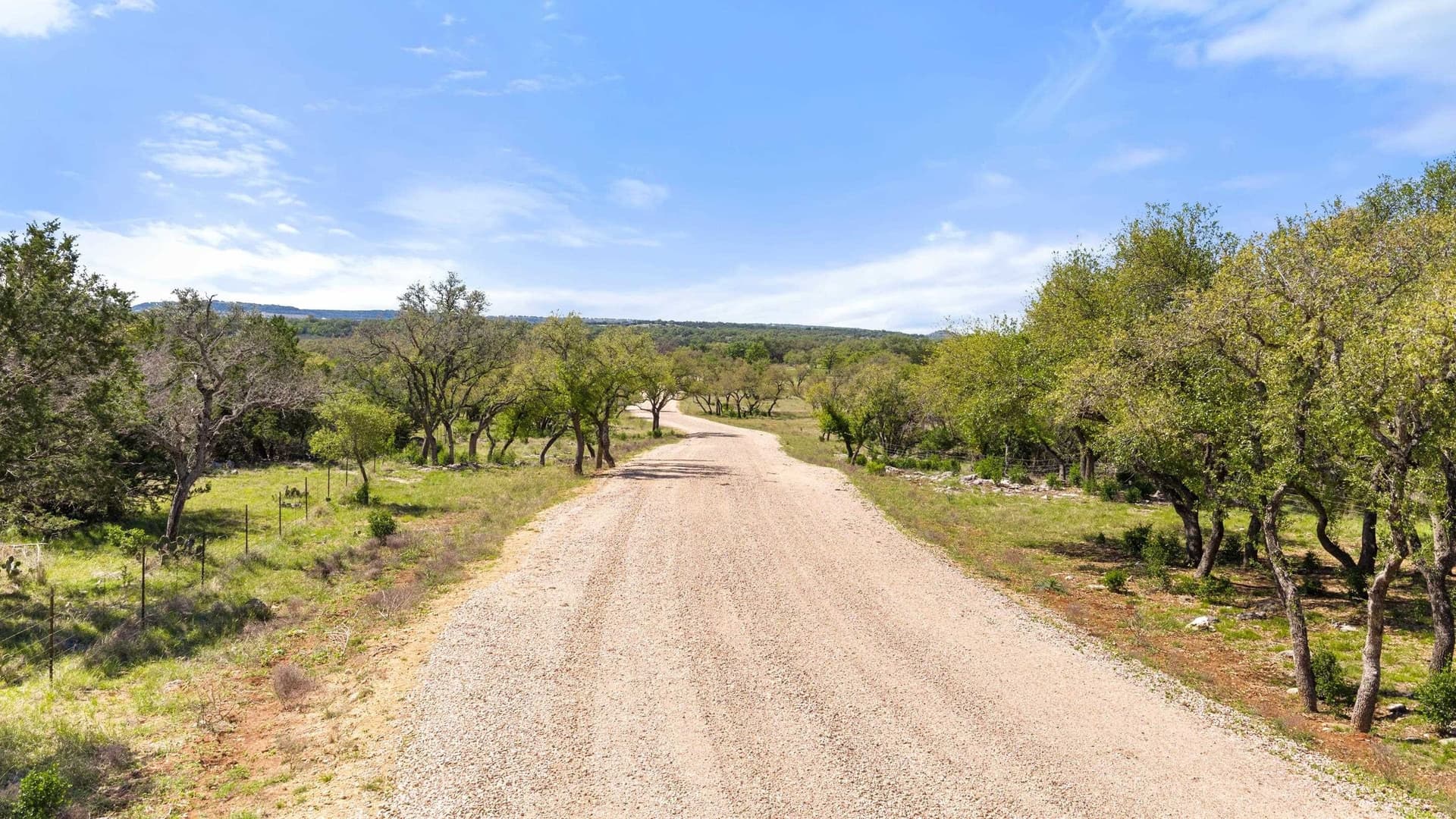583 acres in Blanco County gallery image 2