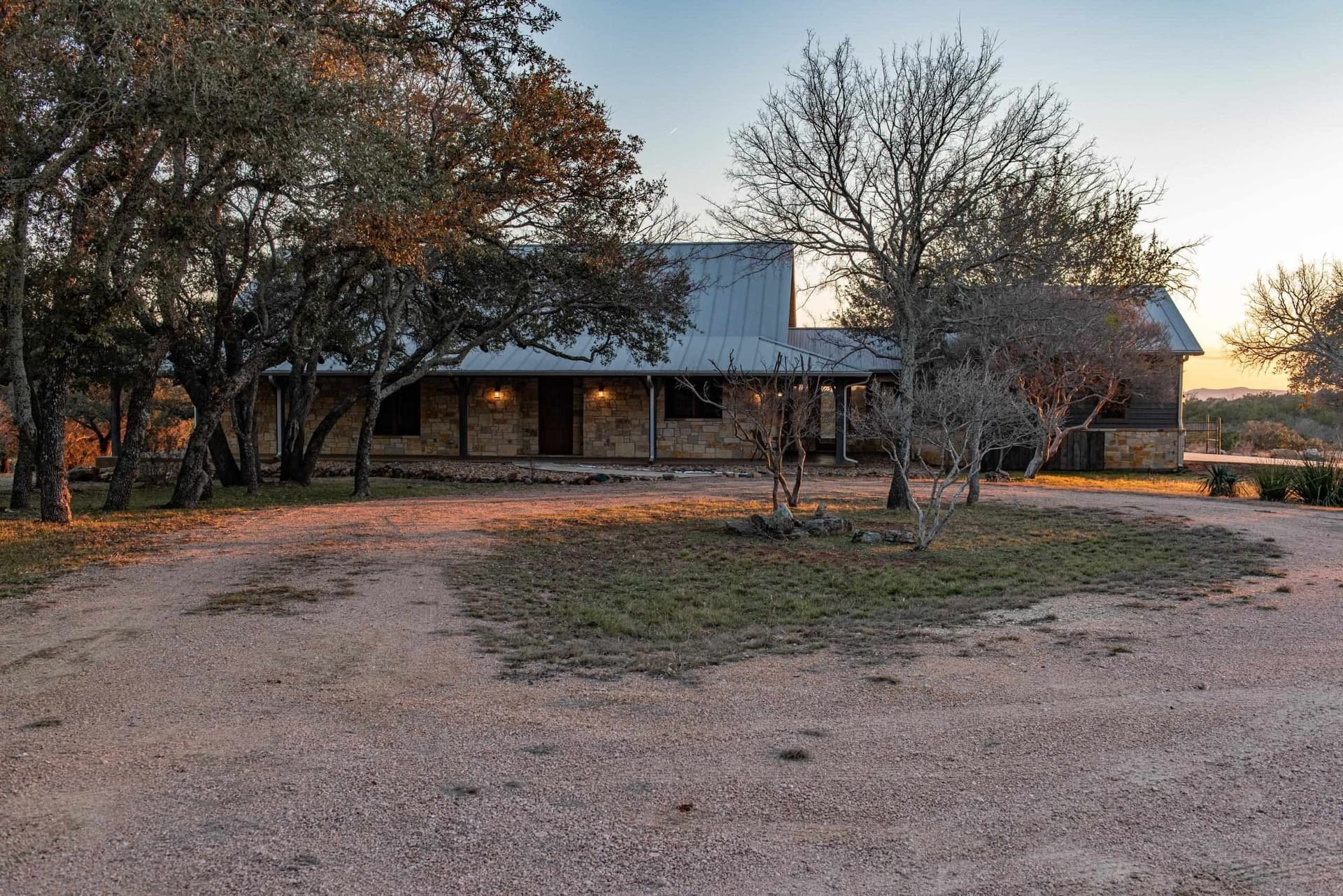 10 acres in Burnet County