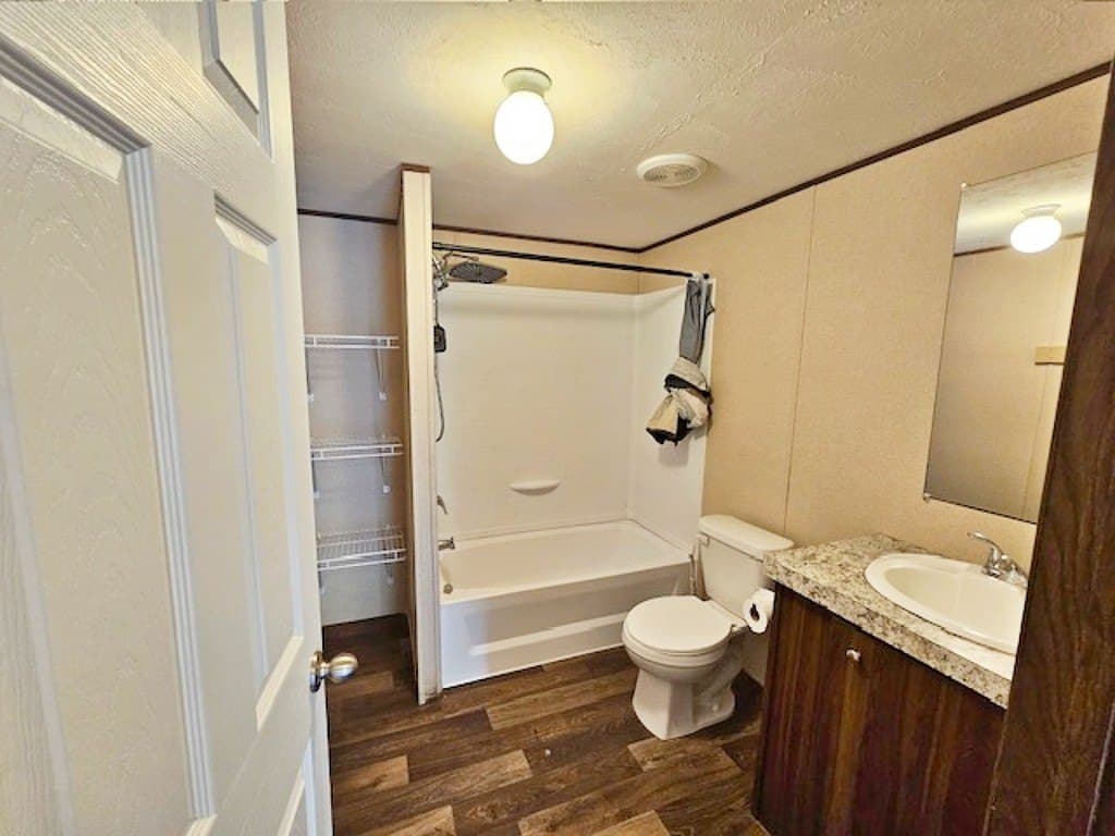 3.87 acres in Colorado County gallery image 4