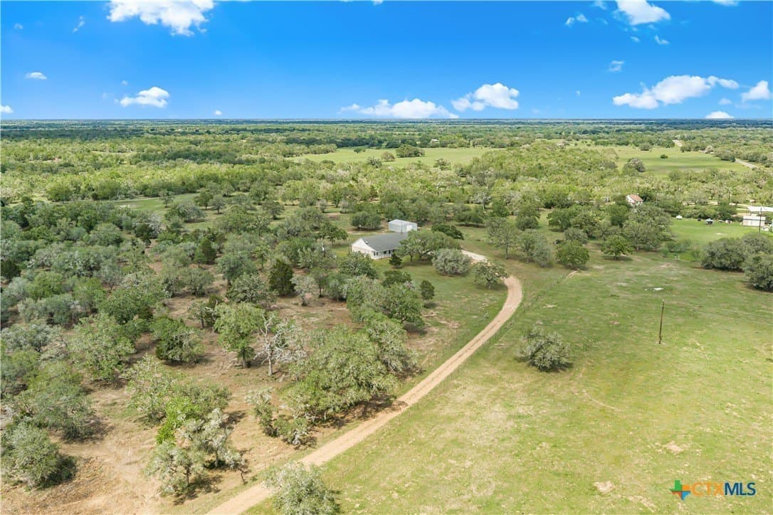 23.25 acres in DeWitt County - photo 5