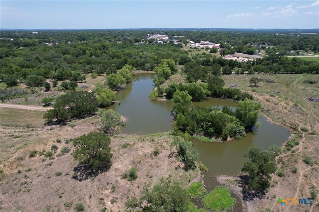 28.28 acres in Milam County - photo 2