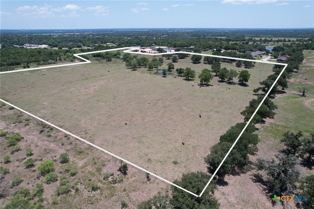 28.28 acres in Milam County - photo 10