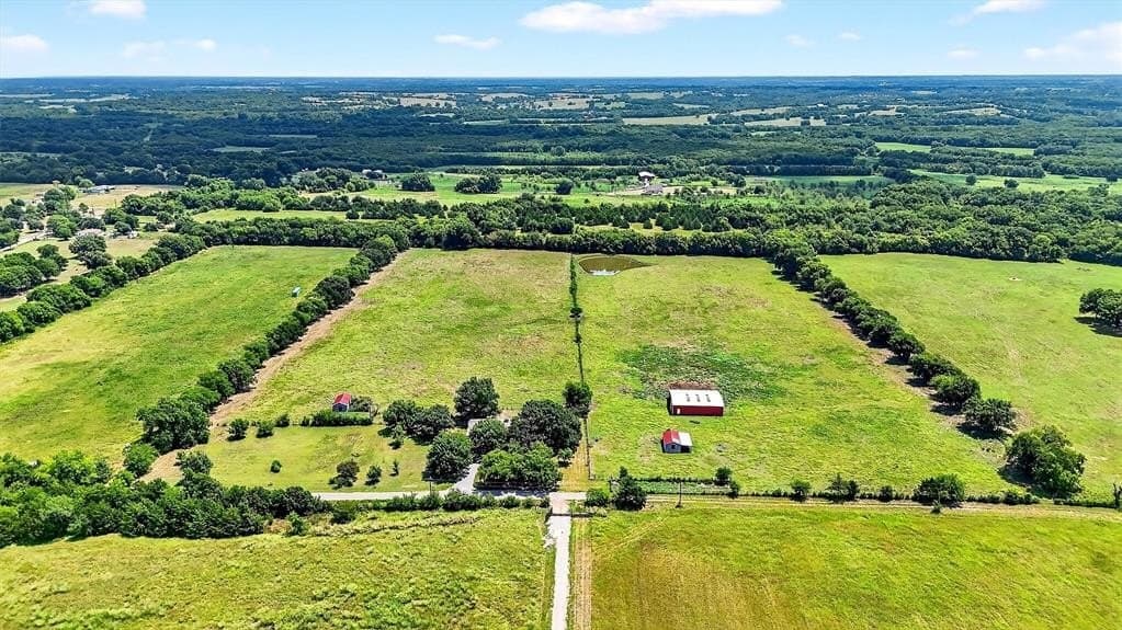 25 acres in Grayson County