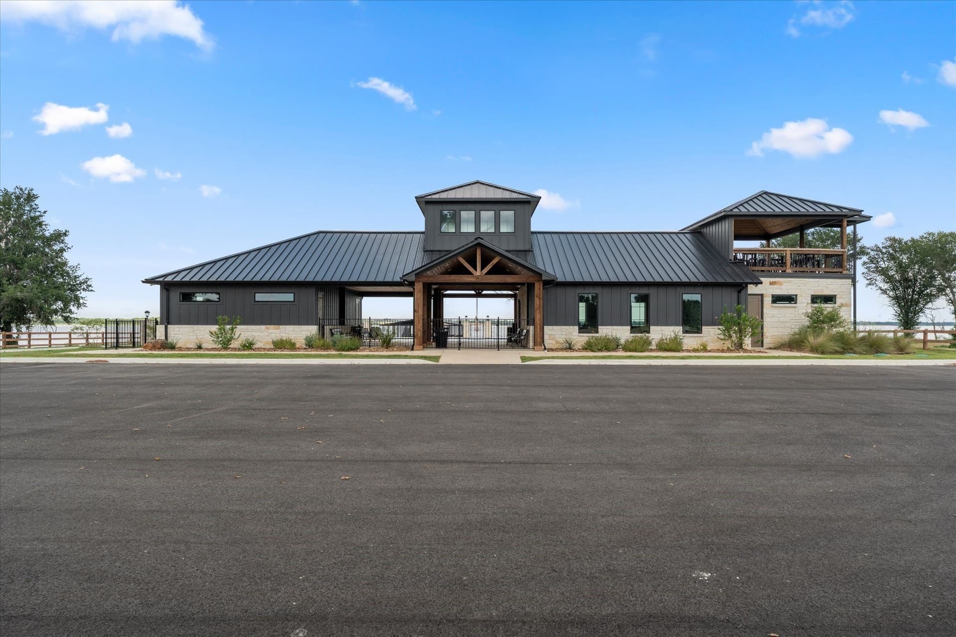 1.01 acres in Navarro County - photo 23