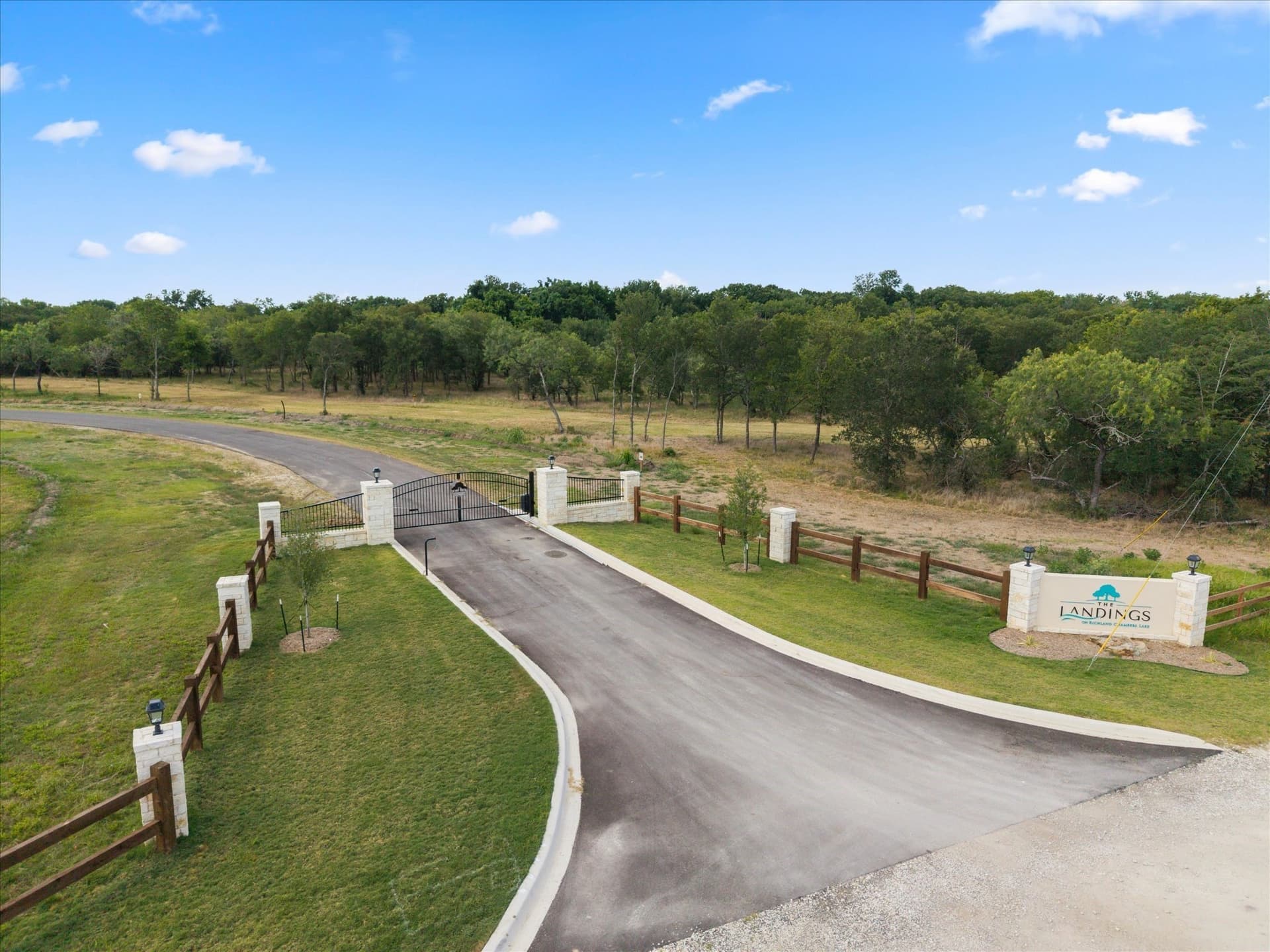 1.01 acres in Navarro County - photo 21