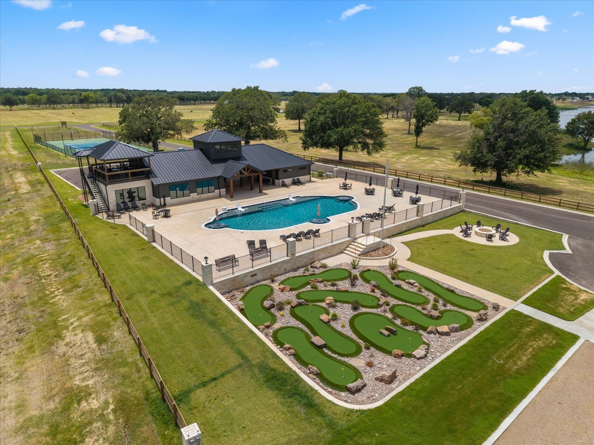 1.01 acres in Navarro County - photo 28